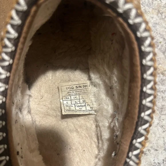 UGG Tan Suede Slip-On Mules Tazman kids size - Picture 4 of 4